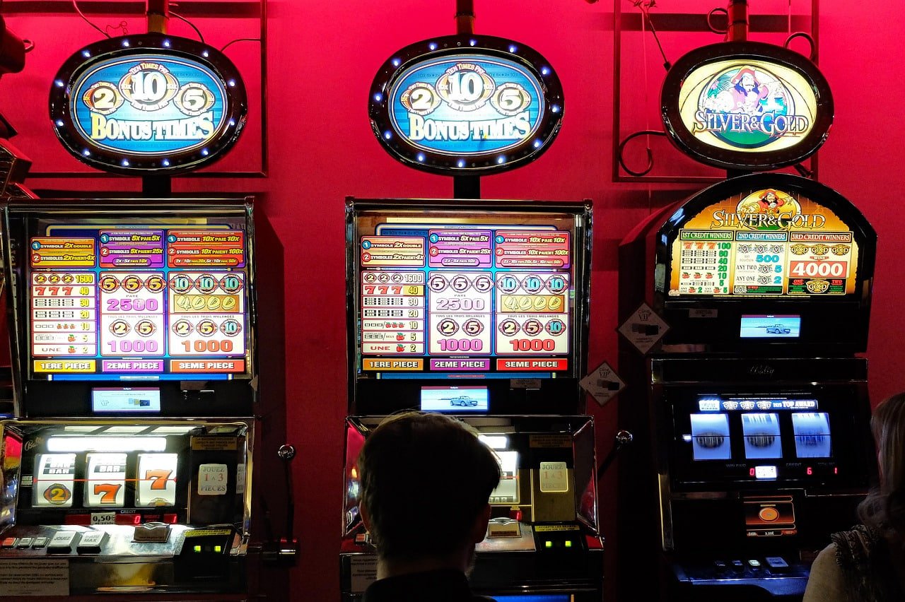 alo789top live casino baccarat roulette
